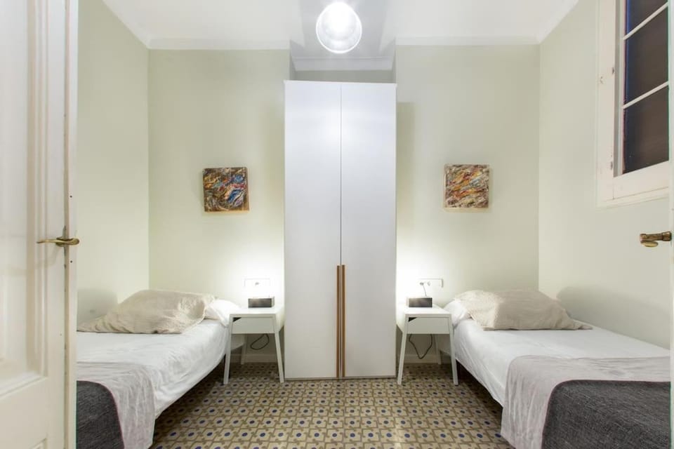 The Collection Barcelona - 4bedroom apartment with a balcony in Las Ramblas 1 2 Apartment in Barcelona
