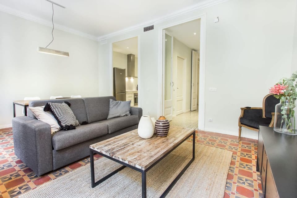 The Collection Barcelona - 4bedroom apart with balcony in Las Ramblas 3-2 Apartment in Barcelona