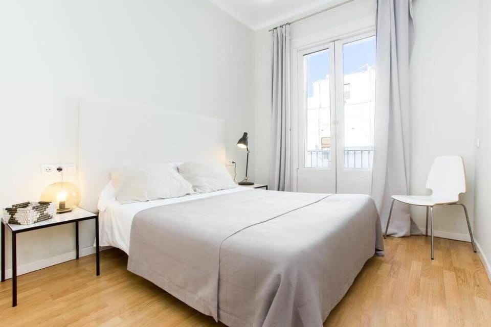 The Collection Barcelona - Bright and modern 3bedroom in Las Ramblas 3 1B Apartment in Barcelona