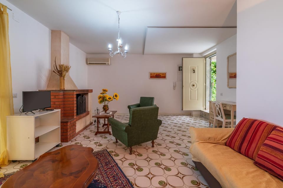 Property building, Living room