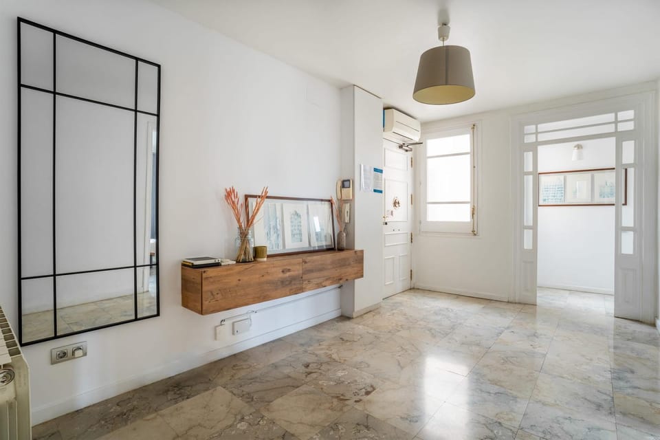 The Collection Barcelona - Placa Catalunya Luminous and Exclusive 5Bd Penthouse Apartment in Barcelona