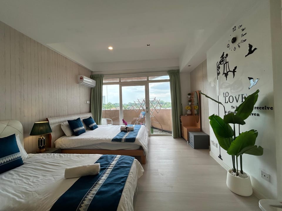 Riverbank Suites apartment Apartment in Kuching