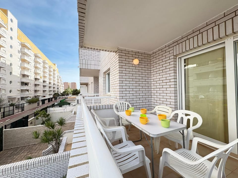 Property building, Balcony/Terrace