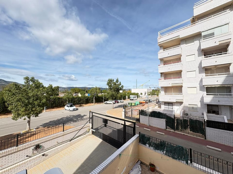 Neighbourhood, Street view