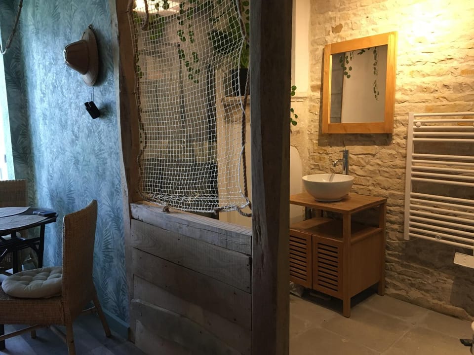 Au Domaine du Petit Cercoux Bed and Breakfast in Nouvelle-Aquitaine