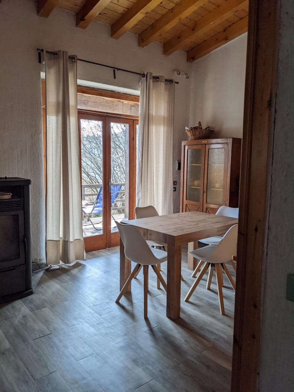 Living room, Lunch