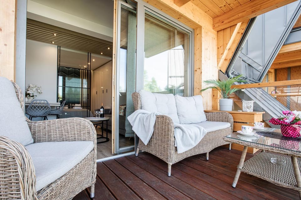 Patio, Day, View (from property/room), Balcony/Terrace, Living room, Seating area, Dining area