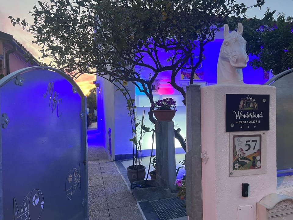 Property logo or sign, Street view