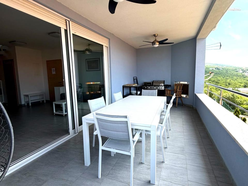 BBQ facilities, Balcony/Terrace, Sea view