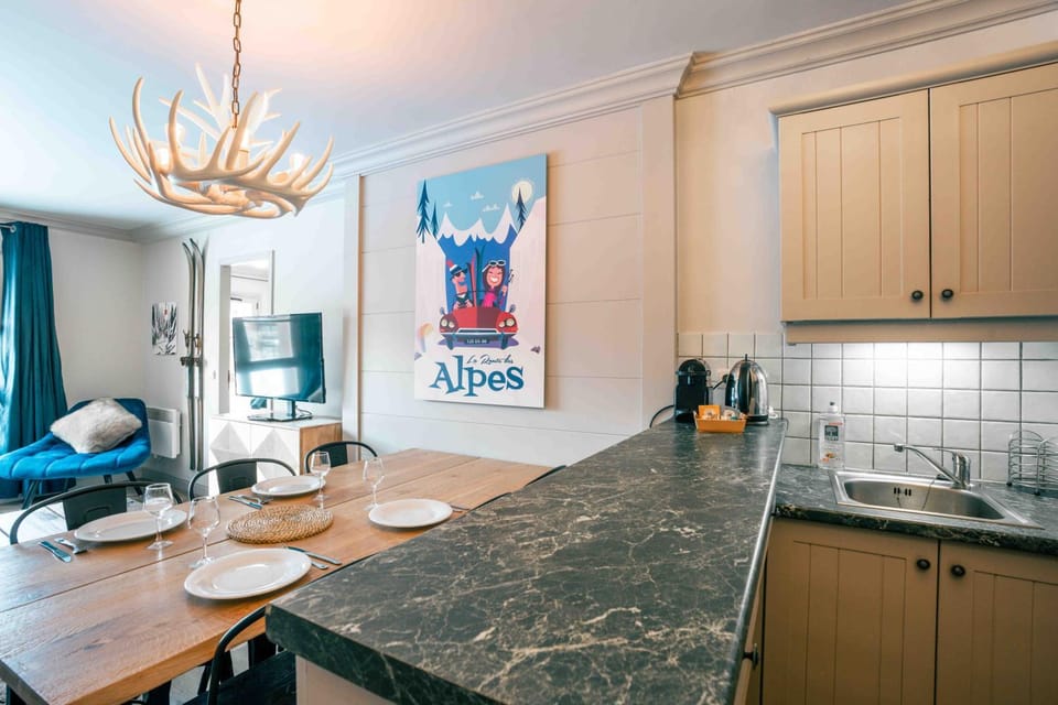 Kitchen or kitchenette