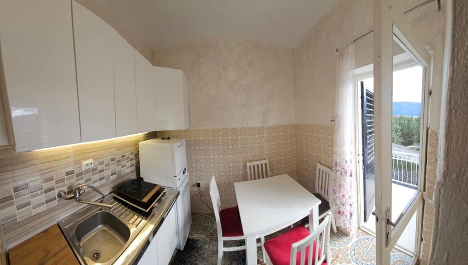 AB Apartmani Risan Apartment in Kotor Municipality