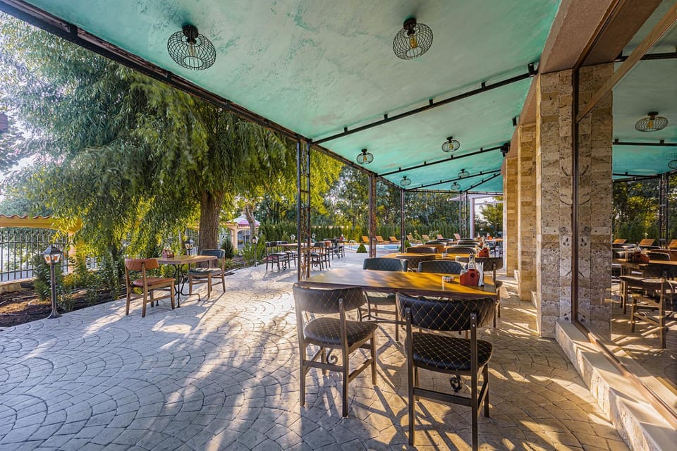 Restaurant/places to eat