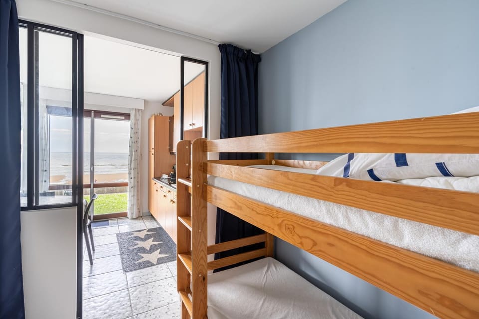Other, Bedroom, bunk bed