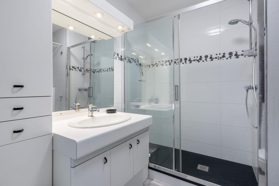 Bathroom, Other