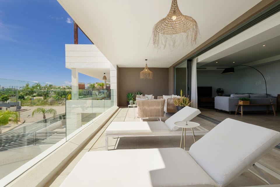 Day, View (from property/room), Balcony/Terrace, Living room, sunbed