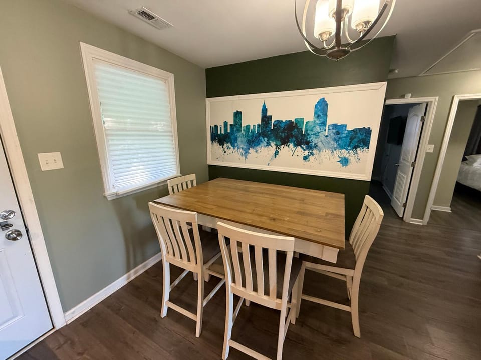 Dining area, kitchen