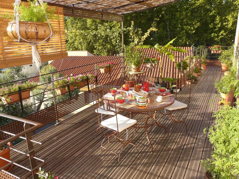 Restaurant/places to eat, Spring, Day, Garden, Banquet/Function facilities, Breakfast