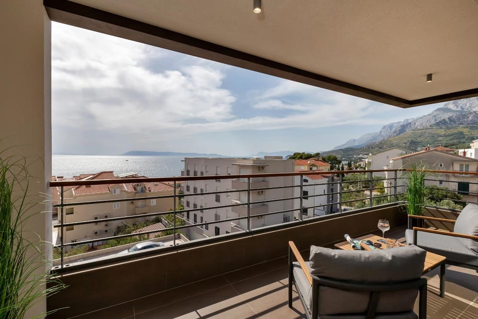 1-2 Luxury Apartments L&L Tucepi - 100m from the beach - Makarska Exklusiv Apartment in Tučepi