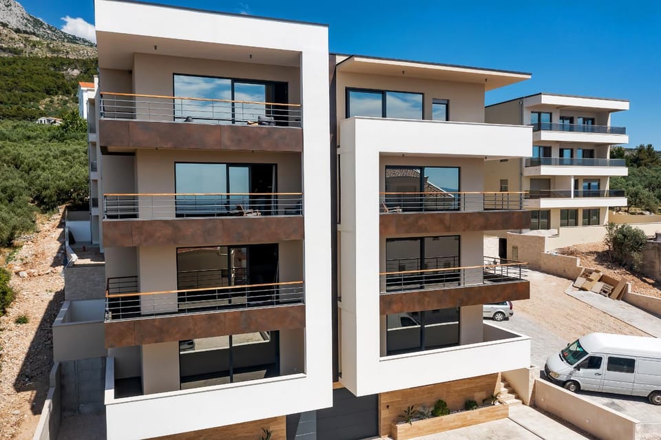 3-4 Luxury Apartments L&L Tucepi - 100m from the beach - Makarska Exklusiv Apartment in Tučepi