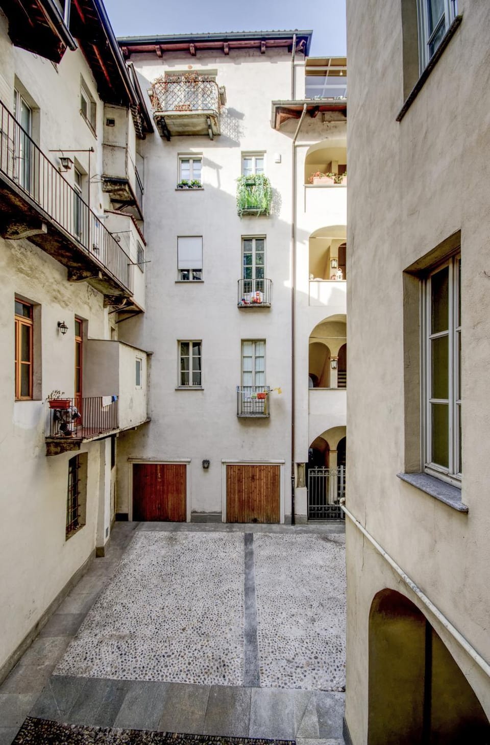 Property building, Street view