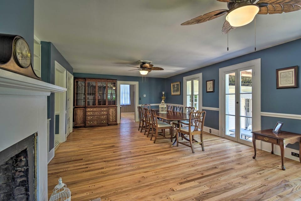 Walk to the Waterfront! Historic Sodus Point Home House in Sodus Point