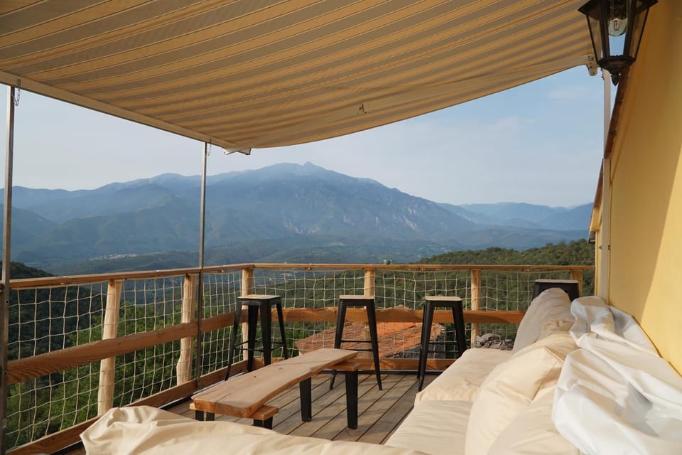 View (from property/room), Balcony/Terrace, Mountain view