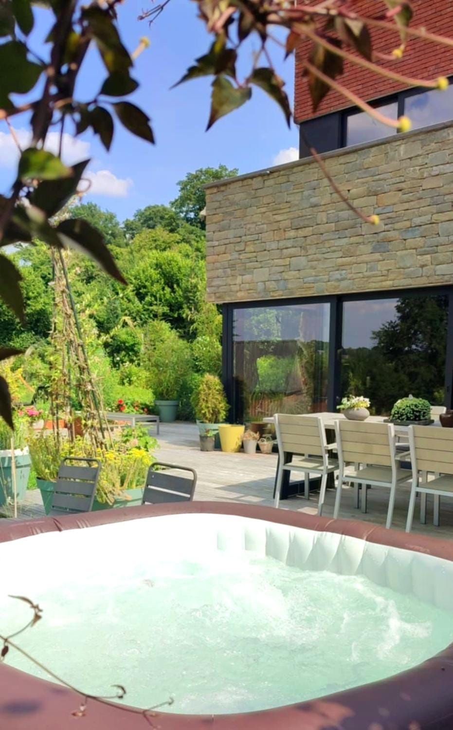 Housedurbuy 2 Bed and Breakfast in Wallonia, Belgium