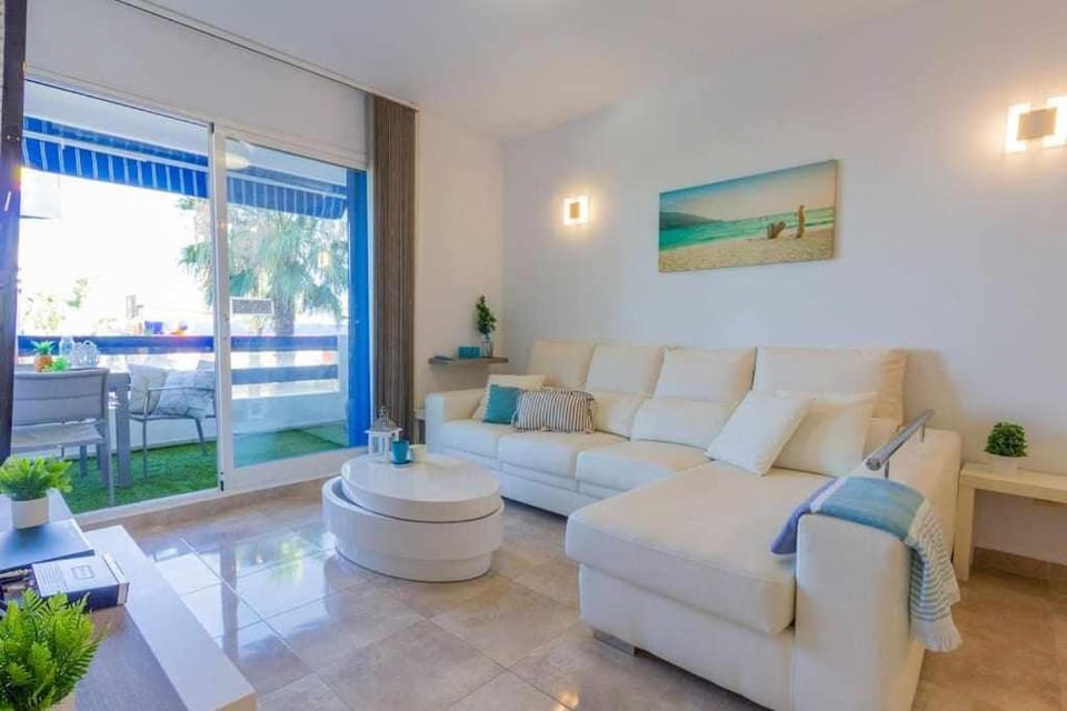 Apartment Pink Calm Apartment in Vega Baja del Segura