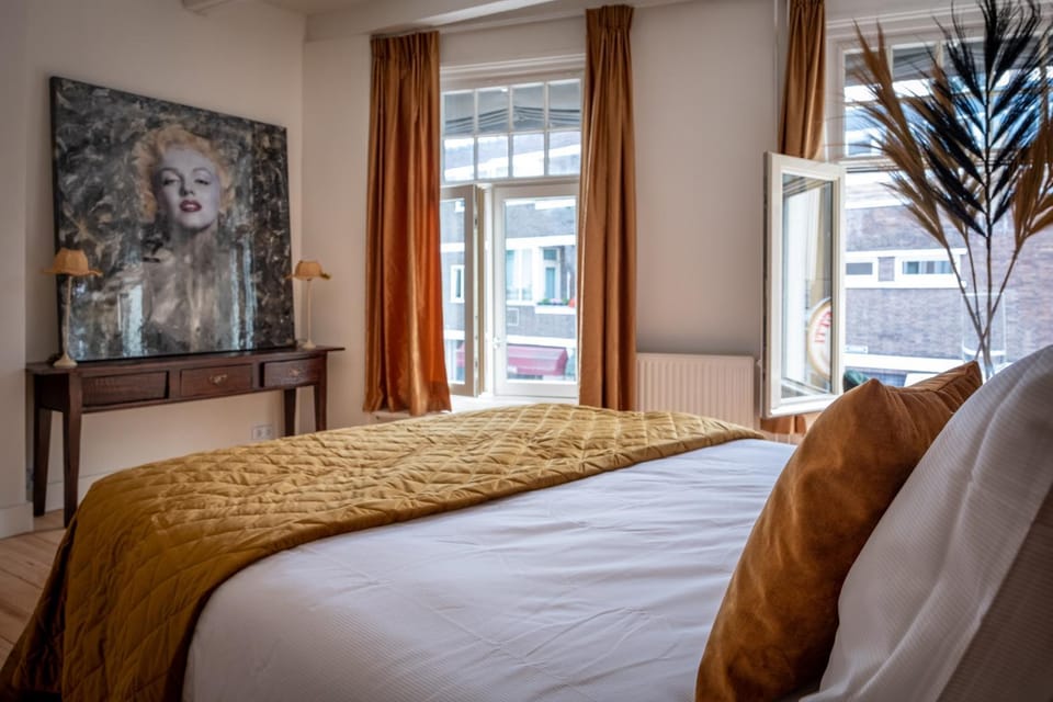 Café Zuiderlicht Bed and Breakfast in Overijssel (province)