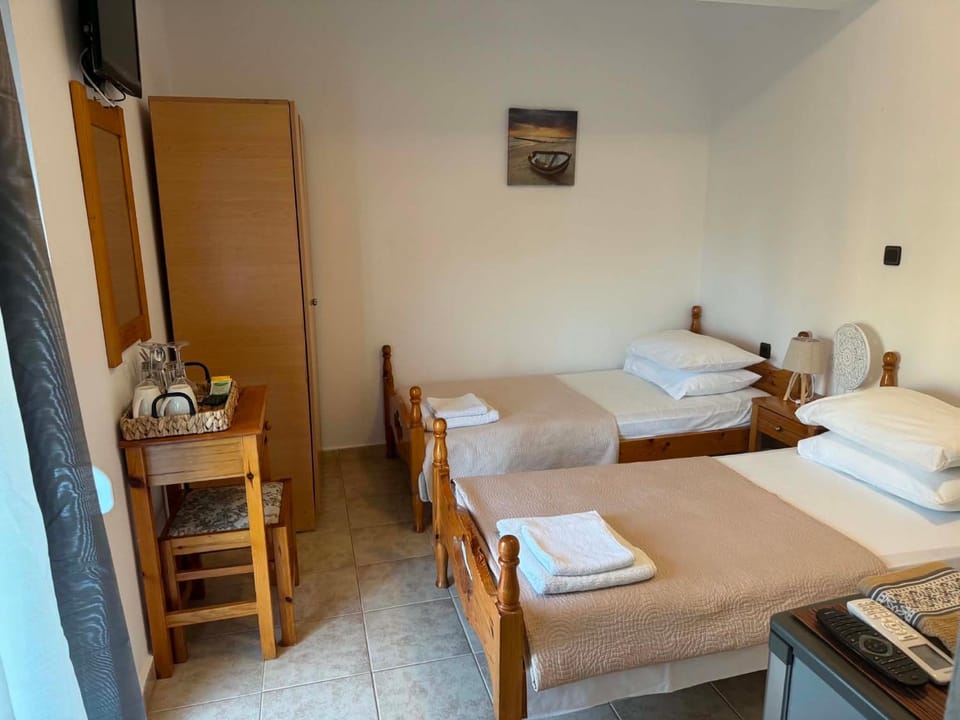 ZOGRAFOS 2 Hotel in Rhodes, Greece