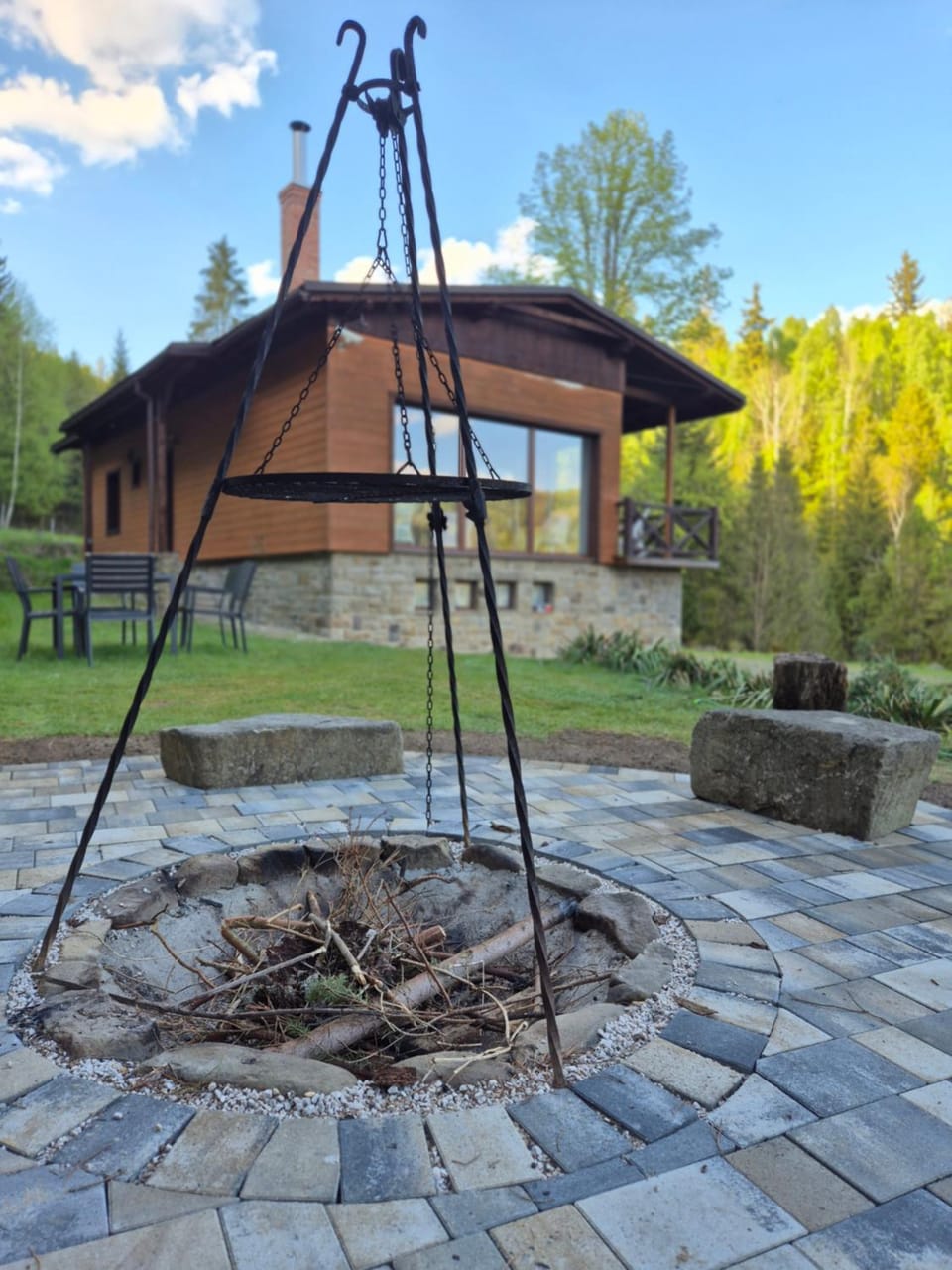 Property building, Day, Natural landscape, BBQ facilities, Garden, Garden view