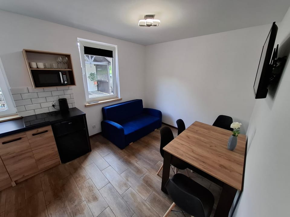 Noclegi przy Wiadukcie - Apartamenty Vacation rental in Lower Silesian Voivodeship