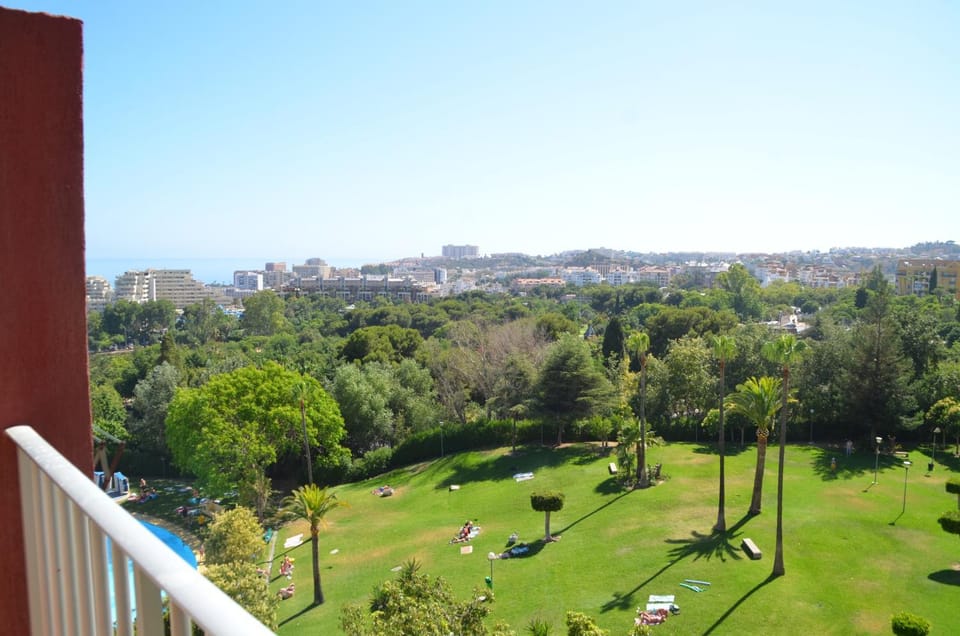 View (from property/room), Balcony/Terrace, City view, Garden view, Sea view