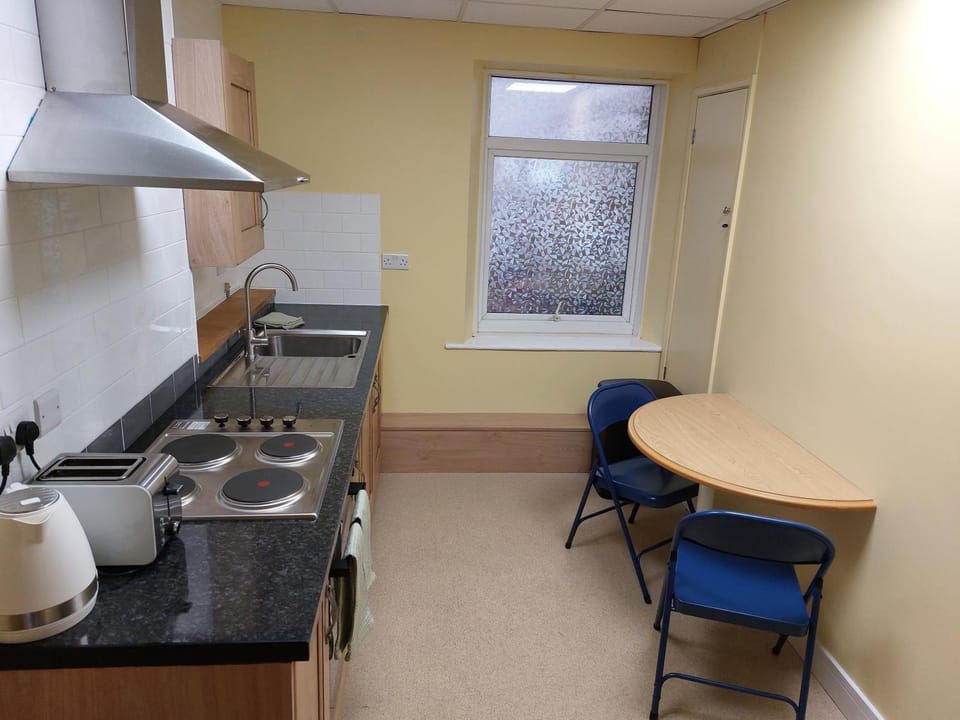 Apartment above Sweetharts bakery and coffeeshop in Blackhill, Durham Apartment in England