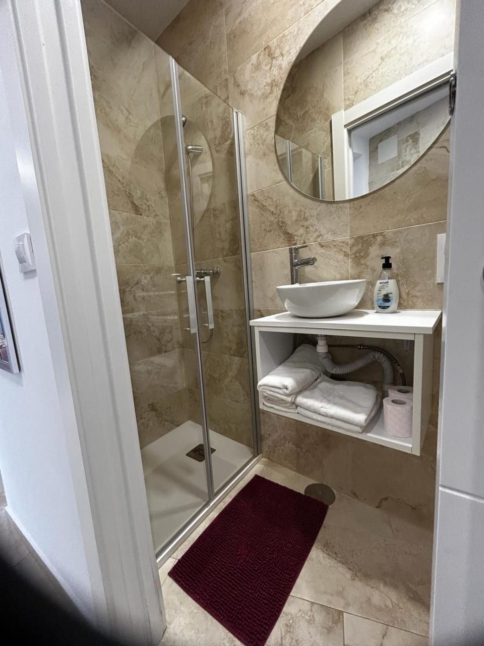 Shower, Bathroom