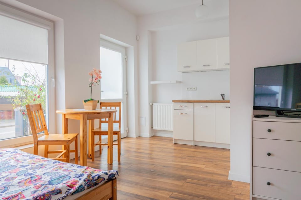 TV and multimedia, Kitchen or kitchenette, Bedroom