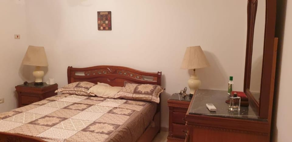 SUPER APART A CITE EL KHADHRA Apartment in Tunis