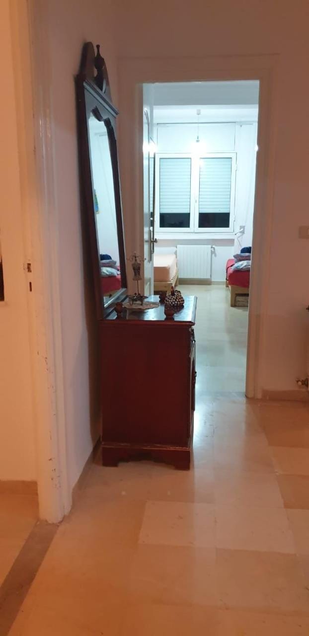 SUPER APART A CITE EL KHADHRA Apartment in Tunis
