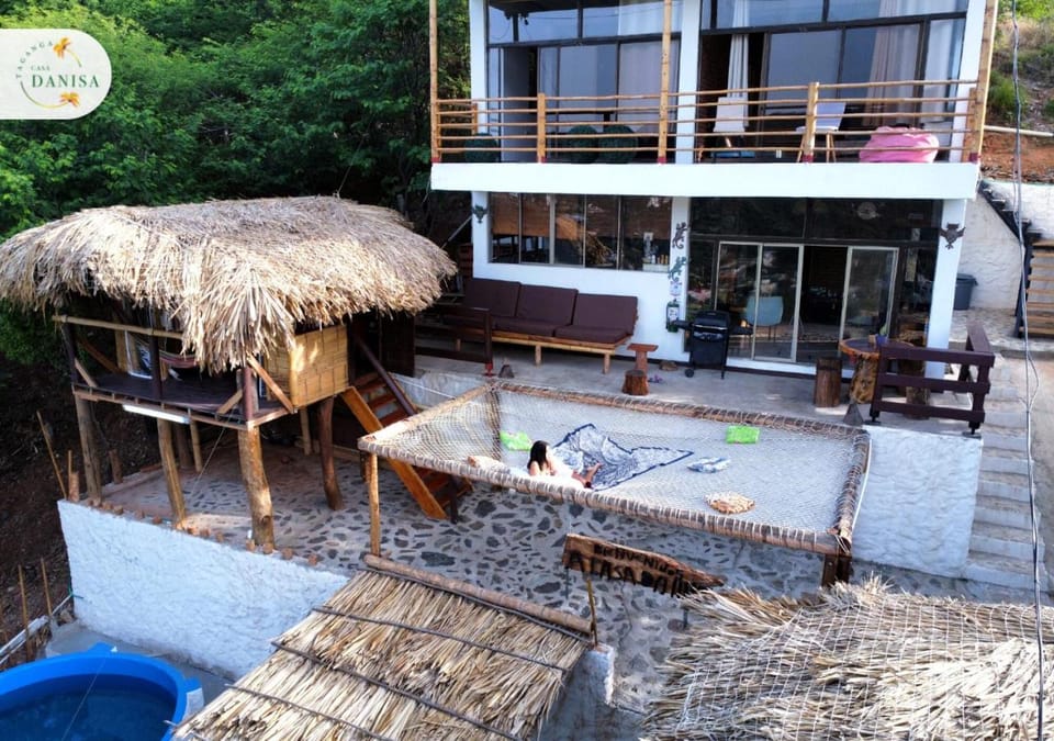 Solarium, Pool view