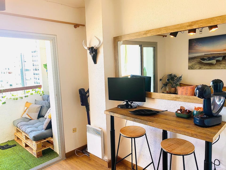 TV and multimedia, Coffee/tea facilities, Living room