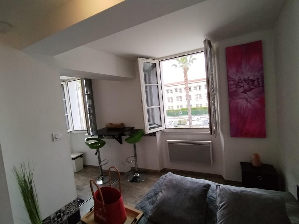 Studio port Toulon Apartment in Toulon