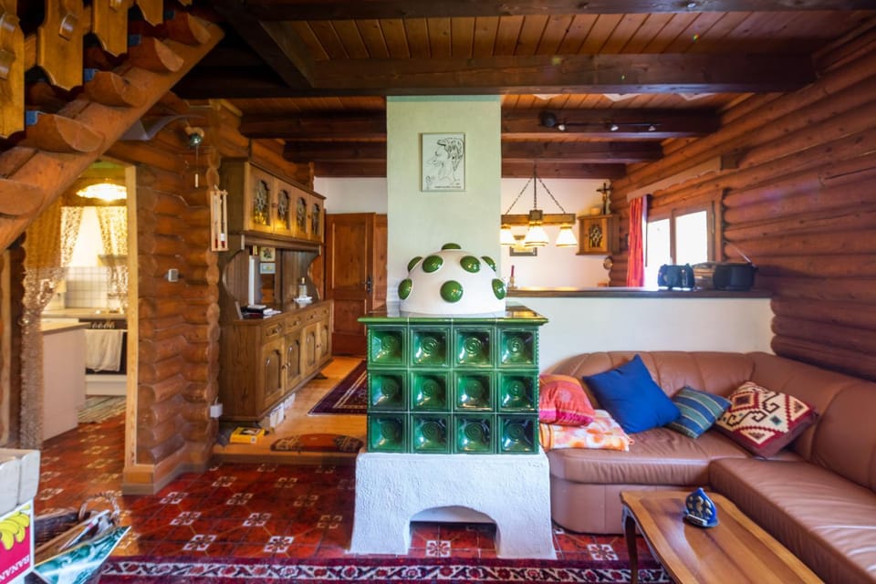 Communal lounge/ TV room, Living room, Dining area