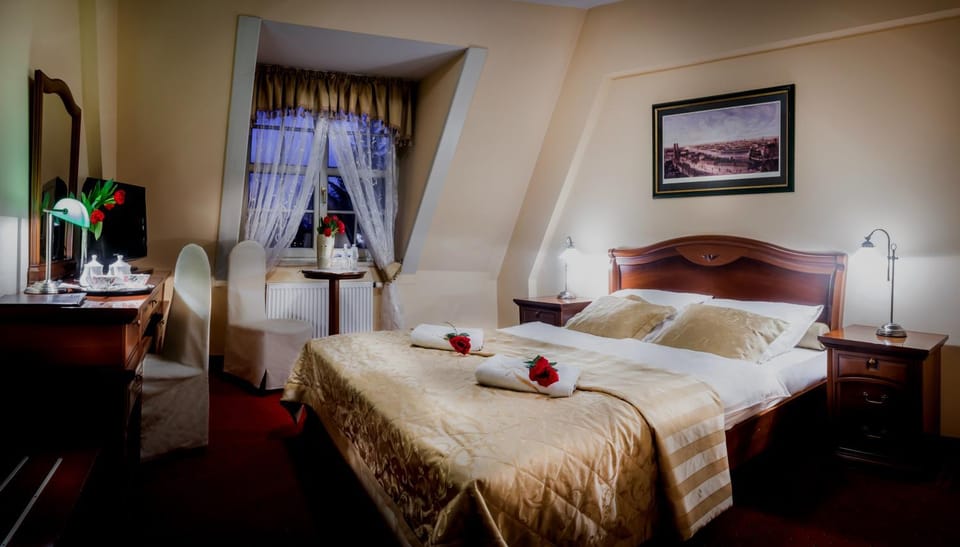 Bed, Photo of the whole room
