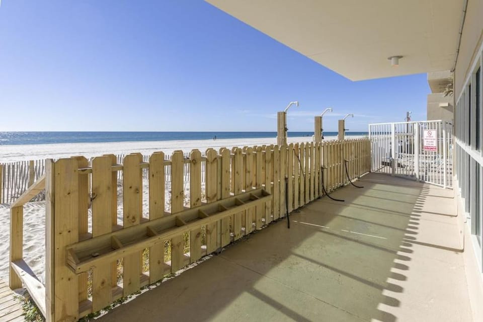 Crystal Shores 606 House in West Beach