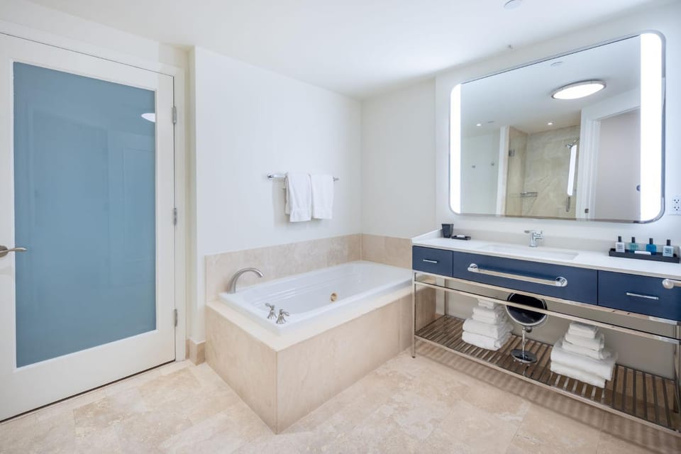 Fontainebleau Hotel Ocean View Fits 6! 1 BED/2 BA Apartment in Miami Beach