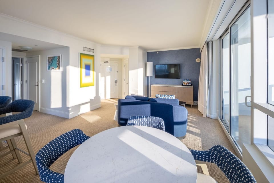 Fontainebleau Hotel Ocean View Fits 6! 1 BED/2 BA Apartment in Miami Beach