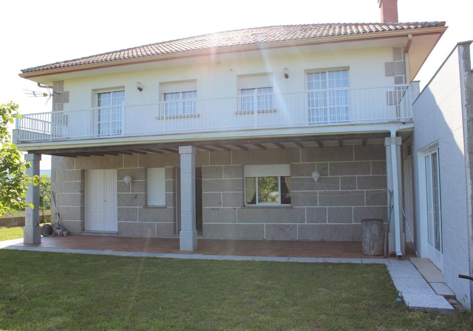 Casa Fariña House in O Salnés