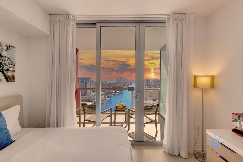 BeachWalk Resort, Views, Balcony, Studio House in Hallandale Beach