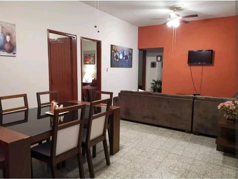 Lobby or reception, Dining area