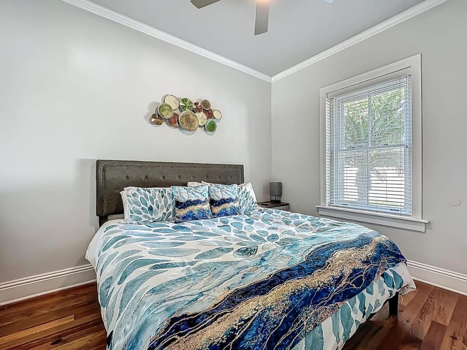 St Augustine Condo, Sleeps 6, Steps to Old Town Apartment in Saint Augustine